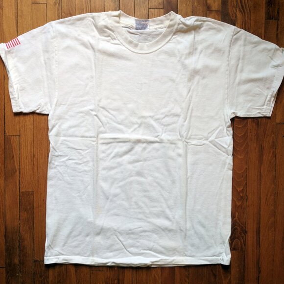 Bundle of Starbucks T-Shirts (Holiday) - Picture 4 of 14